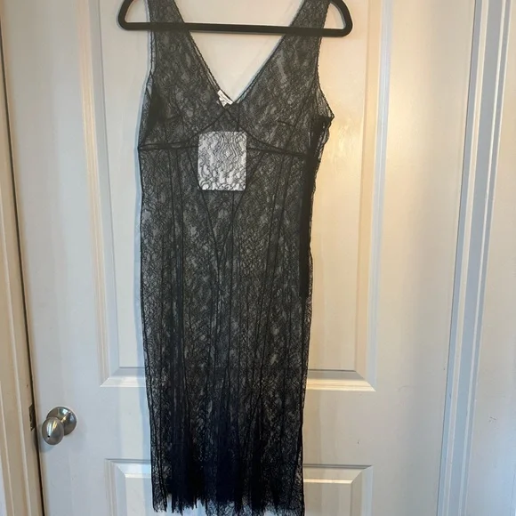 MaxMara | Dresses | Max Mara Designer Lace Sleeveless Dress Size Medium | Poshmark MaxMara | Dresses | Max Mara Designer Lace Sleeveless Dress Size Medium | Poshmark